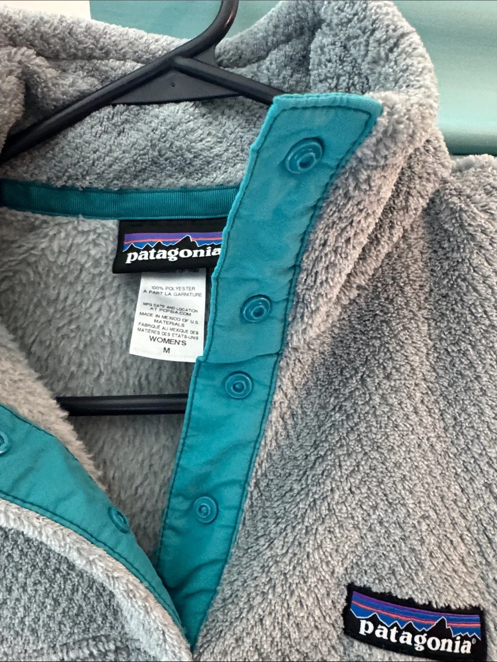 Patagonia Lady’s Light Gray Fleece Snap Pullover with Teal Trim Medium EUC - Picture 3 of 9